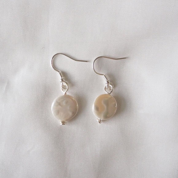 Handmade Freshwater Pearl Dangle Silver Earrings - Picture 3 of 4